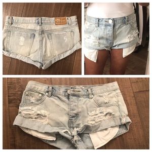 Sz 28 one tea spoon bandit jean shorts